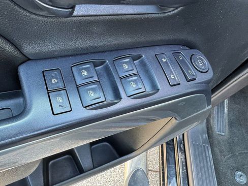 Used 2015 Chevrolet Silverado 1500 LT image 12