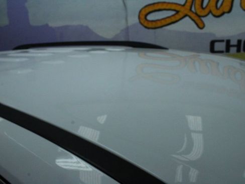 Used 2023 Chevrolet Traverse LT w/ Rear Camera Mirror Package image 4