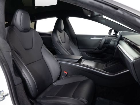Used 2022 Tesla Model S Plaid image 28