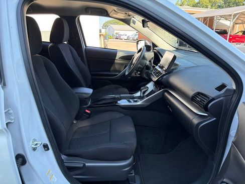 Used 2024 Mitsubishi Eclipse Cross LE AWD/4WD image 12