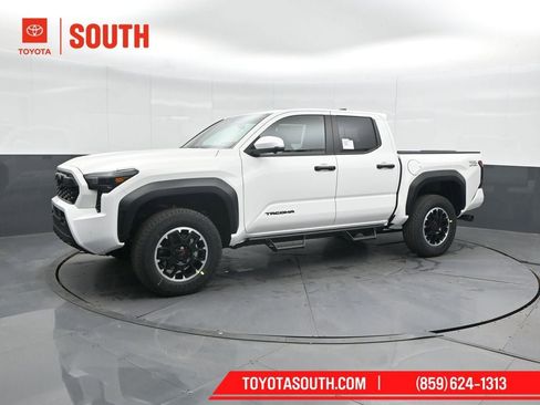 New 2026 Toyota Tacoma TRD Off-Road w/ TRD Off Road Premium Package image 7