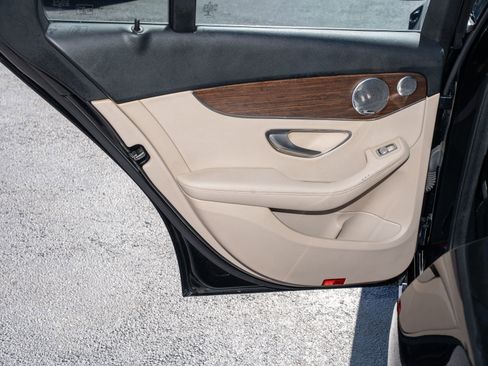 Used 2021 Mercedes-Benz C 300 4MATIC Sedan w/ Premium Package image 12