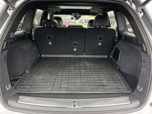 Used 2024 Jeep Grand Cherokee Overland w/ Luxury Tech Group IV image 23