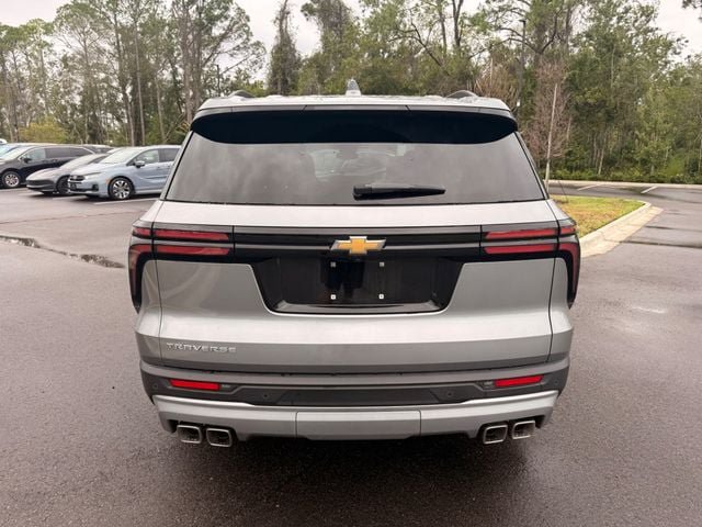 Used 2026 Chevrolet Traverse LT FWD image 19