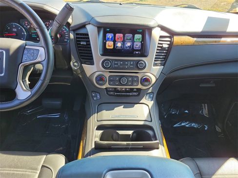 Used 2017 GMC Yukon Denali image 19