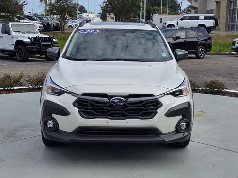 Used 2024 Subaru Crosstrek 2.0i Premium AWD/4WD image 2