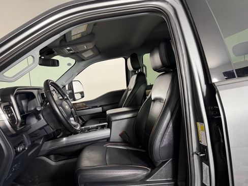 Used 2025 Ford F250 Lariat AWD/4WD image 21