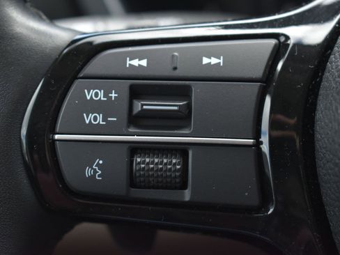Used 2023 Honda Pilot Elite image 22