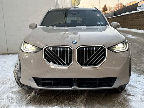 Certified 2025 BMW X3 xDrive30i w/ Premium Package image 2