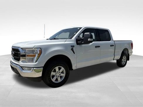 Used 2022 Ford F150 XLT w/ Equipment Group 301A Mid AWD/4WD image 9