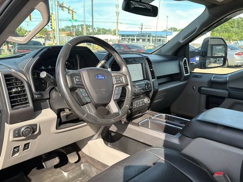 Used 2018 Ford F150 XLT w/ Equipment Group 302A Luxury AWD/4WD image 97