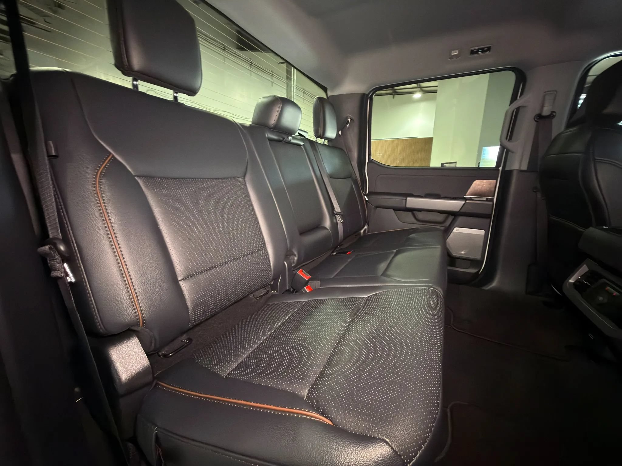 Used 2026 Ford F350 Lariat AWD/4WD image 13