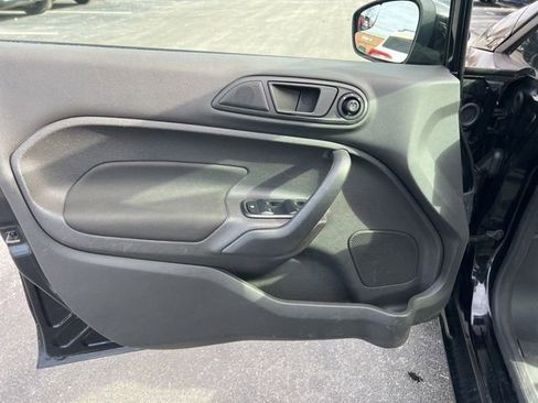 Used 2017 Ford Fiesta SE image 22