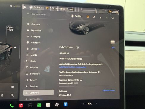 Used 2023 Tesla Model 3 Standard Range RWD image 19