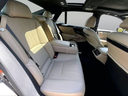 Used 2022 Lexus LS 500 AWD w/ Interior Upgrade Package image 20