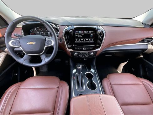 Used 2018 Chevrolet Traverse High Country AWD/4WD image 14