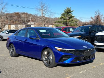 Used 2025 Hyundai Elantra SEL