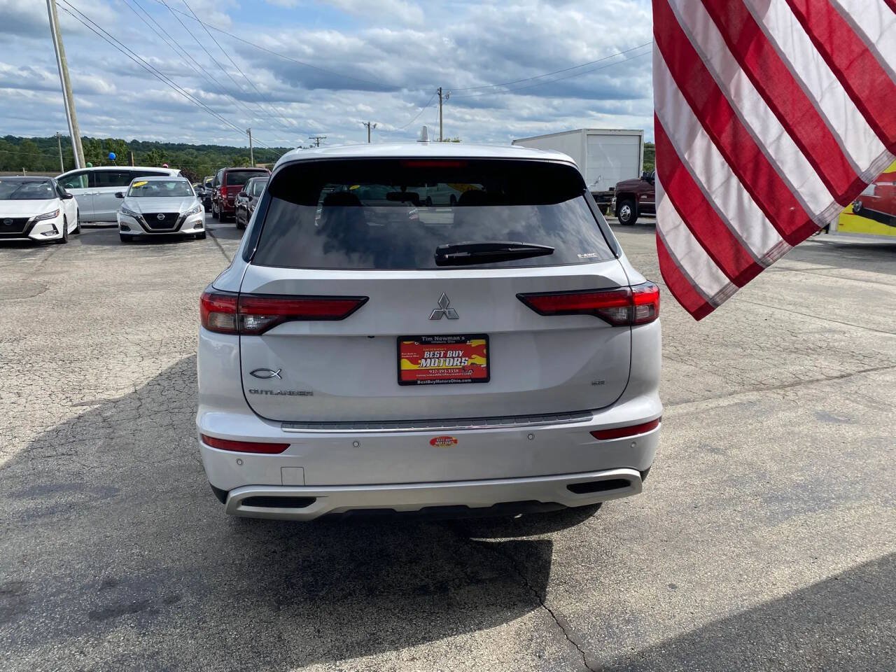 Used 2022 Mitsubishi Outlander SE AWD/4WD image 4