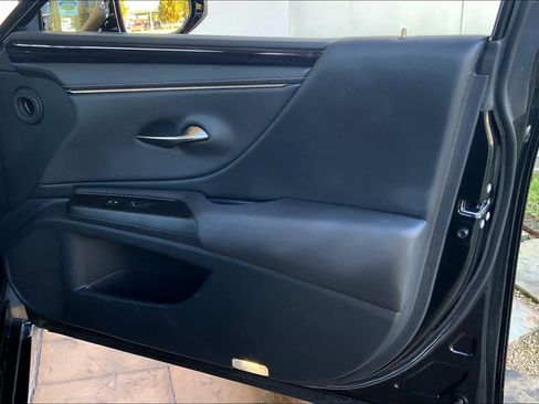 Used 2019 Lexus ES 350 w/ Premium Package FWD image 22