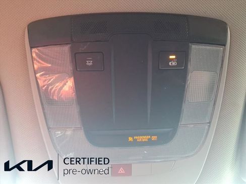 Certified 2025 Kia Sorento S image 14