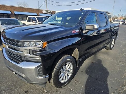 Used 2021 Chevrolet Silverado 1500 LT w/ Z71 Off-Road Package image 3