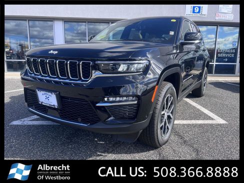 New 2025 Jeep Grand Cherokee Limited w/ Luxury Tech Group II image 1