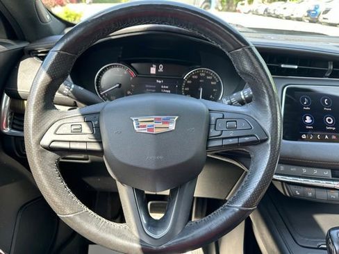 Used 2019 Cadillac XT4 Sport AWD/4WD image 31
