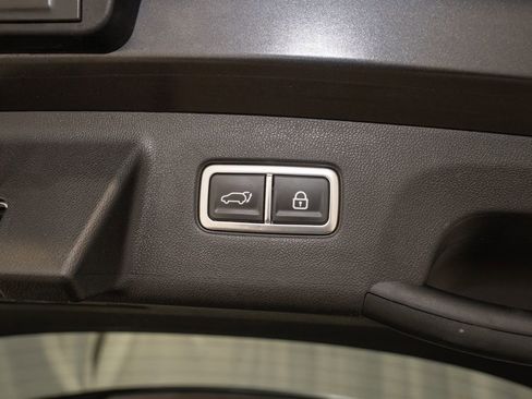 Certified 2023 Kia Sorento EX image 6