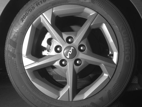 Used 2025 Kia K4 LXS FWD image 15