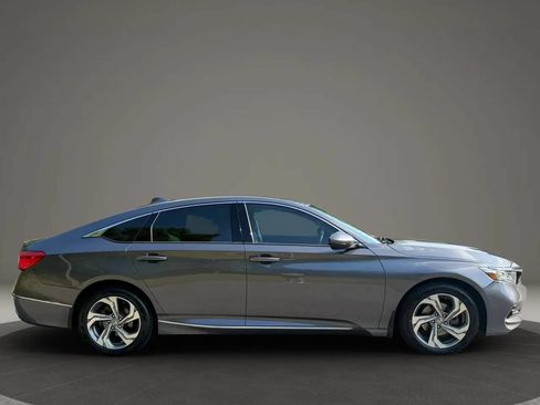 Used 2018 Honda Accord EX-L image 9