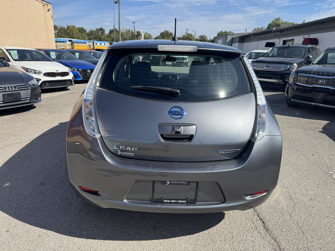 Used 2016 Nissan Leaf SL w/ Premium Package FWD image 10
