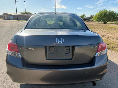 Used 2010 Honda Accord LX image 12