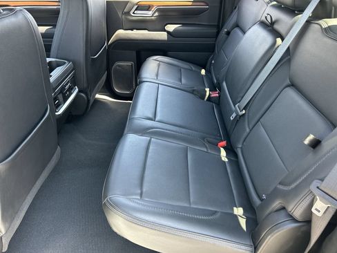 Used 2023 GMC Sierra 1500 Denali w/ Technology Package AWD/4WD image 25