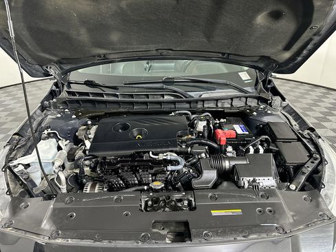 Used 2019 Nissan Altima 2.5 SR FWD image 31