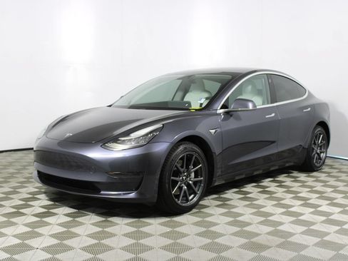 Used 2019 Tesla Model 3 Standard Range Plus RWD image 3