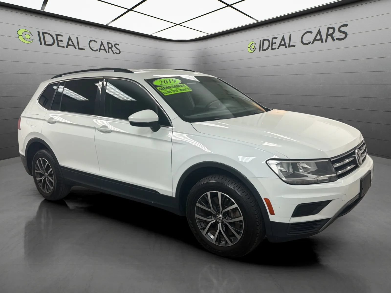 Used 2019 Volkswagen Tiguan SE FWD image 3
