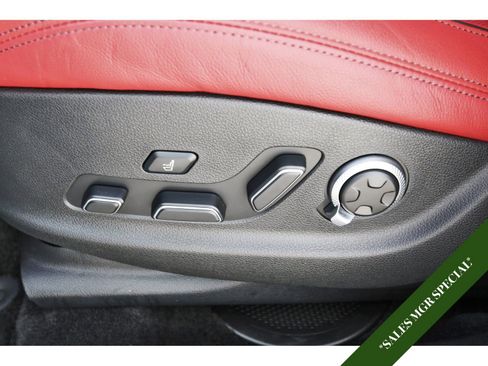 Used 2026 Genesis GV70 2.5T Sport Prestige AWD/4WD image 30