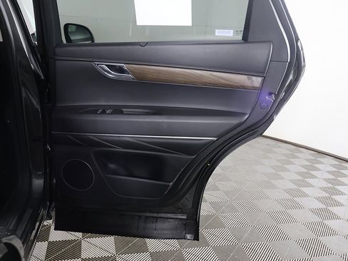 Used 2024 Genesis GV80 2.5T image 24