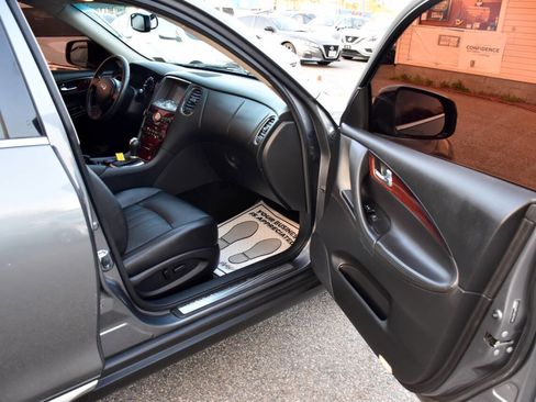 Used 2017 INFINITI QX50 AWD w/ Premium Plus Package image 20