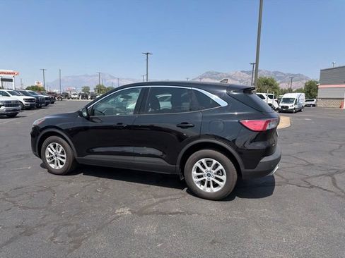 Used 2022 Ford Escape SE AWD/4WD image 13