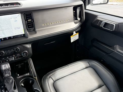 New 2026 Ford Bronco Badlands AWD/4WD image 14