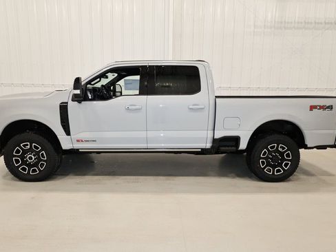 New 2025 Ford F350 Platinum w/ FX4 Off-Road Package image 5