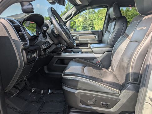 Used 2023 RAM 2500 Laramie AWD/4WD image 17