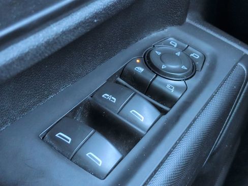 Certified 2024 Chevrolet Silverado 2500 Custom w/ Custom Value Package image 30