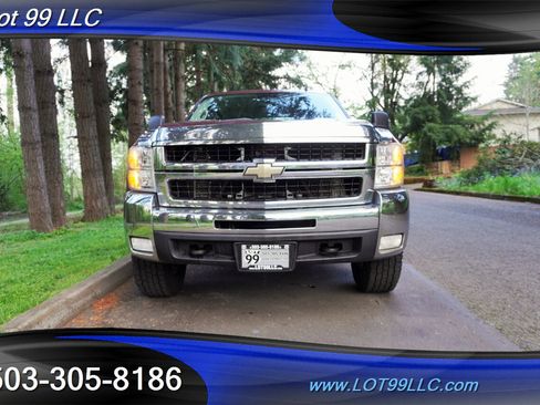 Used 2008 Chevrolet Silverado 2500 LTZ w/ Safety Package AWD/4WD image 6