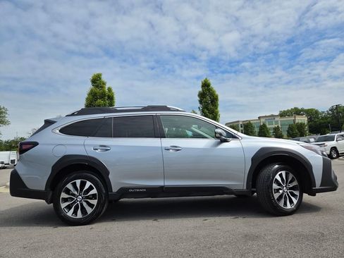 Used 2025 Subaru Outback Touring XT w/ Popular Package #2 AWD/4WD image 32