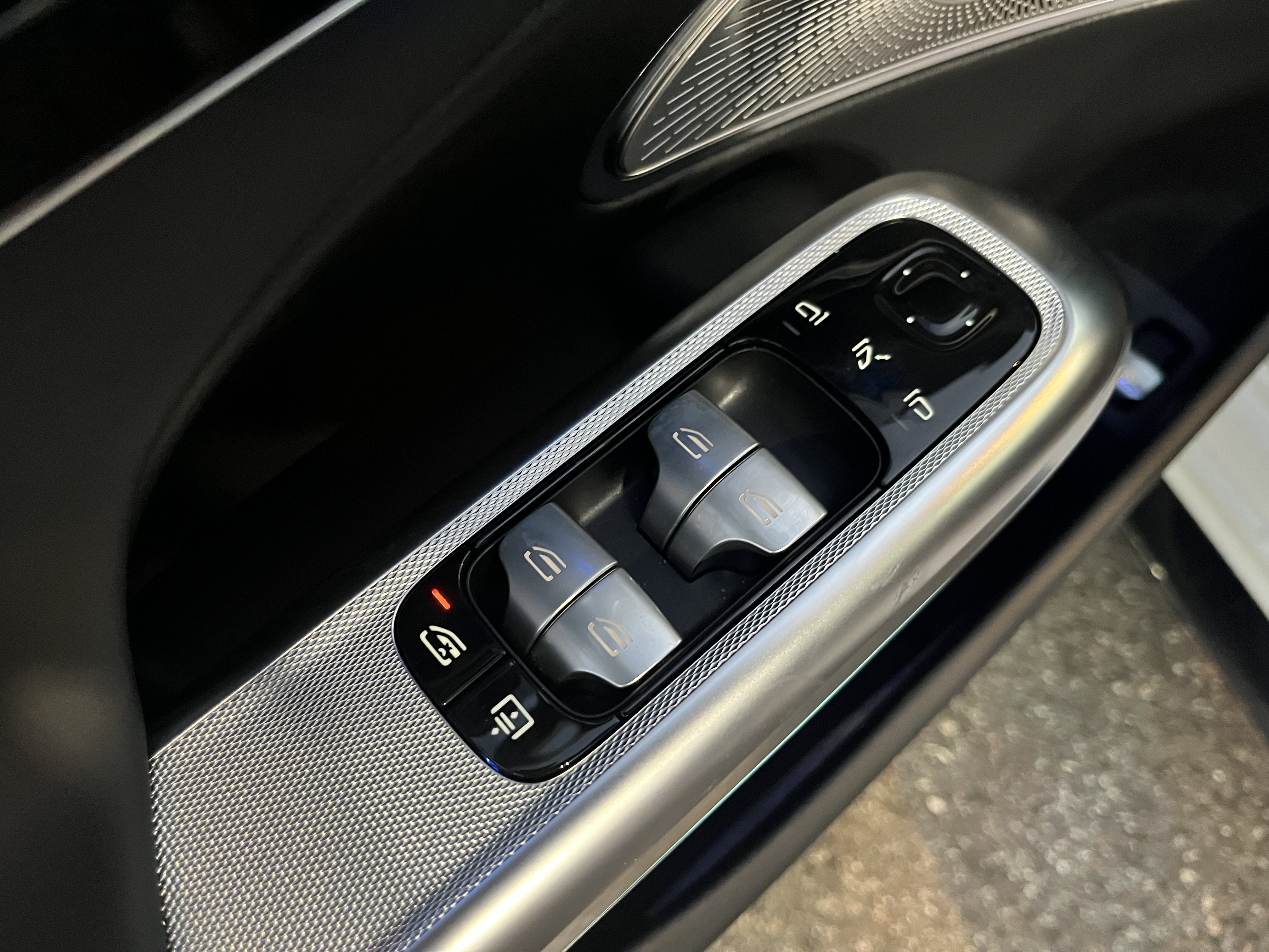 New 2026 Mercedes-Benz E 53 AMG e 4MATIC Sedan image 15