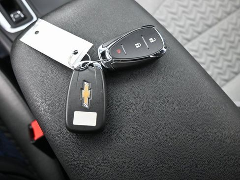 Used 2024 Chevrolet Equinox LS image 10