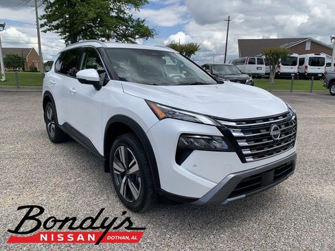 Used 2025 Nissan Rogue SL FWD image 1