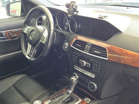 Used 2014 Mercedes-Benz C 300 4MATIC Sedan image 5